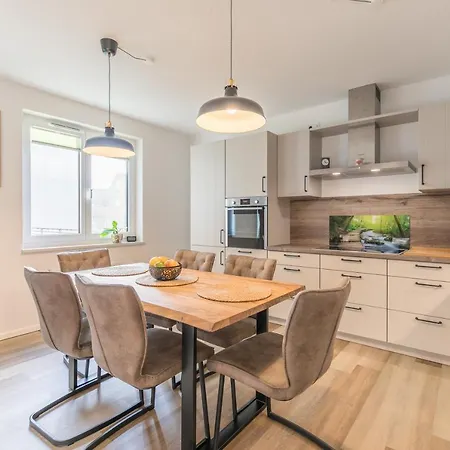 Bahnhofstr 9 Bahnhofstrasse 9, One